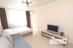 1-к квартира, посуточно, 47м2, 1/1 этаж