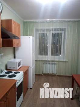 1-к квартира, посуточно, 40м2, 11/16 этаж