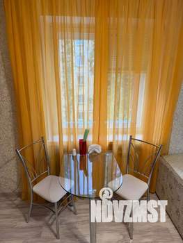 1-к квартира, посуточно, 36м2, 4/5 этаж