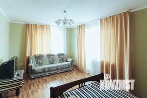 1-к квартира, посуточно, 45м2, 4/10 этаж