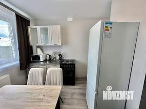 1-к квартира, посуточно, 40м2, 9/18 этаж