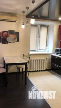 Студия квартира, посуточно, 35м2, 3/9 этаж