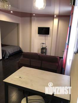Студия квартира, посуточно, 35м2, 3/9 этаж