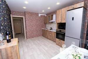 1-к квартира, посуточно, 38м2, 1/1 этаж