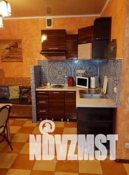 1-к квартира, посуточно, 49м2, 1/1 этаж