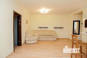 2-к квартира, посуточно, 70м2, 1/1 этаж