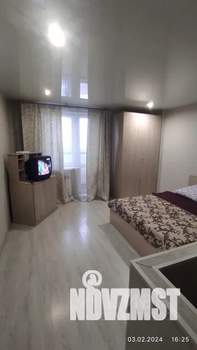 Студия квартира, посуточно, 34м2, 7/25 этаж