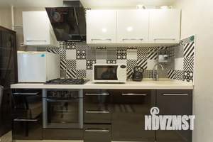 Студия квартира, посуточно, 40м2, 6/11 этаж