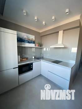 Студия квартира, посуточно, 40м2, 17/17 этаж