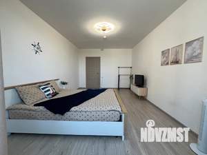 1-к квартира, посуточно, 37м2, 8/18 этаж