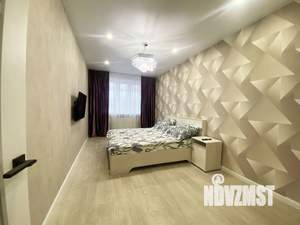 1-к квартира, посуточно, 43м2, 1/1 этаж