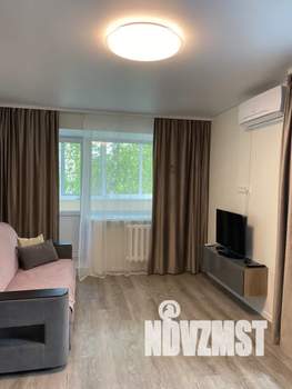 1-к квартира, посуточно, 30м2, 3/5 этаж