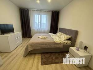 1-к квартира, посуточно, 57м2, 1/1 этаж