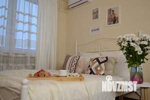 1-к квартира, посуточно, 40м2, 13/22 этаж