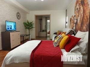 1-к квартира, посуточно, 50м2, 1/1 этаж