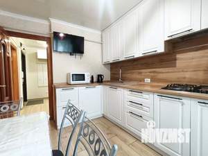 3-к квартира, посуточно, 63м2, 1/1 этаж