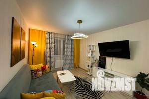 1-к квартира, посуточно, 38м2, 8/17 этаж