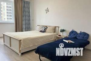 1-к квартира, посуточно, 37м2, 8/19 этаж