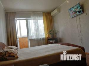 1-к квартира, посуточно, 38м2, 4/9 этаж
