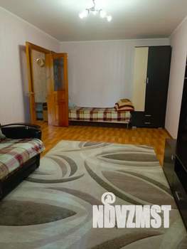 1-к квартира, посуточно, 39м2, 4/5 этаж