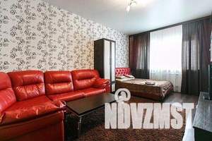 1-к квартира, посуточно, 62м2, 1/1 этаж