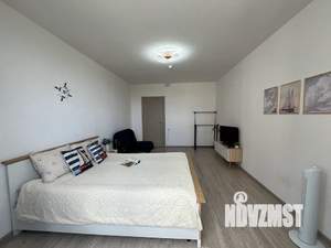 1-к квартира, посуточно, 37м2, 8/18 этаж