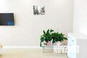 1-к квартира, посуточно, 45м2, 13/17 этаж