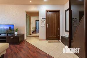 3-к квартира, посуточно, 80м2, 1/1 этаж