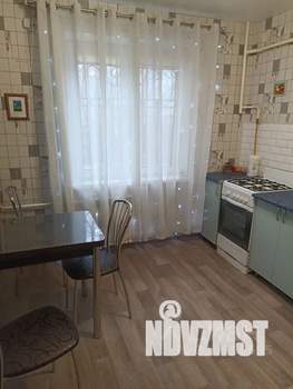 1-к квартира, посуточно, 35м2, 1/9 этаж