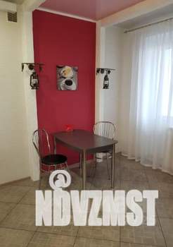 1-к квартира, посуточно, 49м2, 1/1 этаж