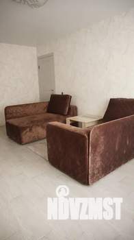 Студия квартира, посуточно, 44м2, 1/5 этаж