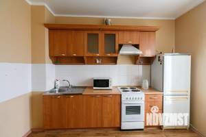 1-к квартира, посуточно, 43м2, 1/1 этаж