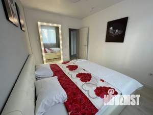 2-к квартира, посуточно, 42м2, 13/17 этаж