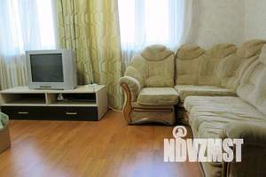 1-к квартира, посуточно, 40м2, 6/9 этаж