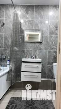 2-к квартира, посуточно, 42м2, 7/25 этаж