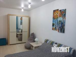 1-к квартира, посуточно, 35м2, 18/19 этаж