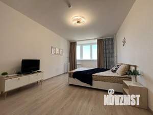 1-к квартира, посуточно, 37м2, 8/18 этаж