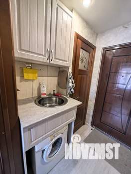 Студия квартира, посуточно, 14м2, 2/5 этаж
