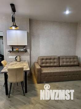 Студия квартира, посуточно, 38м2, 15/22 этаж