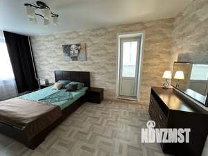 3-к квартира, посуточно, 82м2, 1/1 этаж