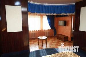 1-к квартира, посуточно, 49м2, 1/1 этаж