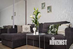 1-к квартира, посуточно, 39м2, 4/10 этаж