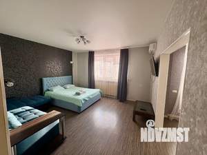 Студия квартира, посуточно, 43м2, 10/10 этаж