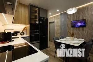 2-к квартира, посуточно, 70м2, 4/13 этаж