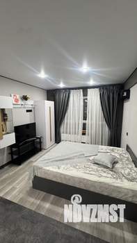 Студия квартира, посуточно, 32м2, 10/25 этаж