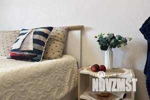 1-к квартира, посуточно, 37м2, 8/19 этаж