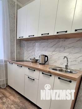 1-к квартира, посуточно, 36м2, 2/16 этаж