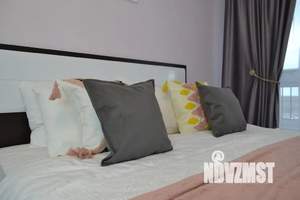 1-к квартира, посуточно, 49м2, 13/25 этаж