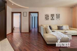 3-к квартира, посуточно, 80м2, 1/1 этаж