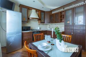 3-к квартира, посуточно, 80м2, 1/1 этаж